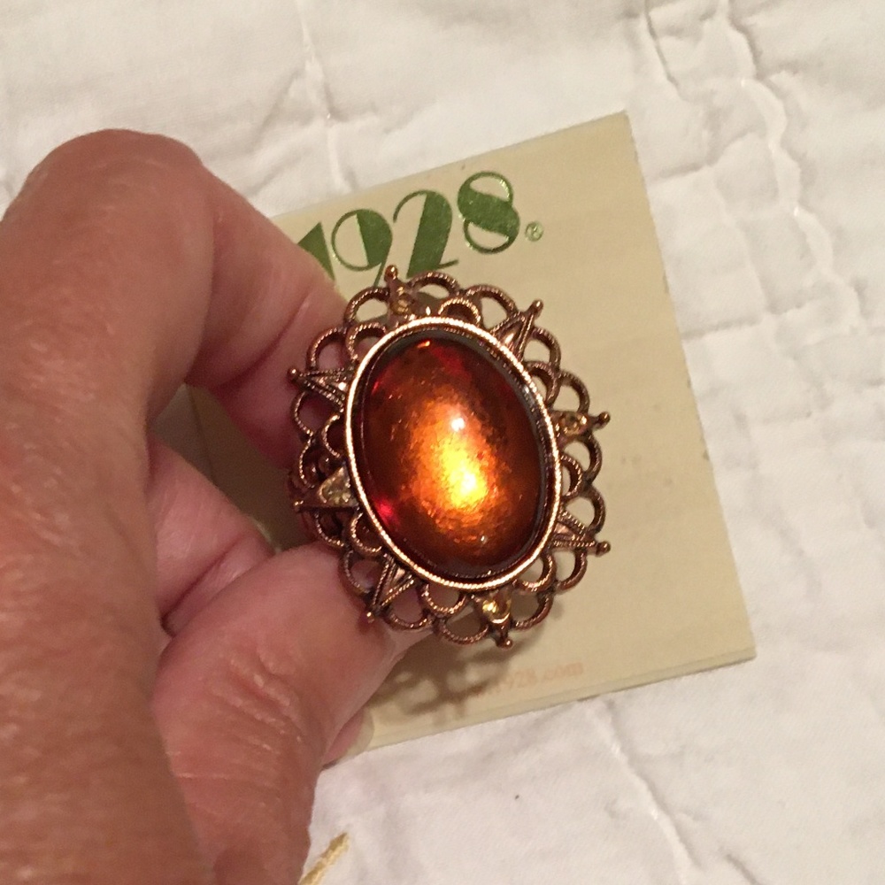 NWT 1928 Jewelry Co. One Size Fits All Ring